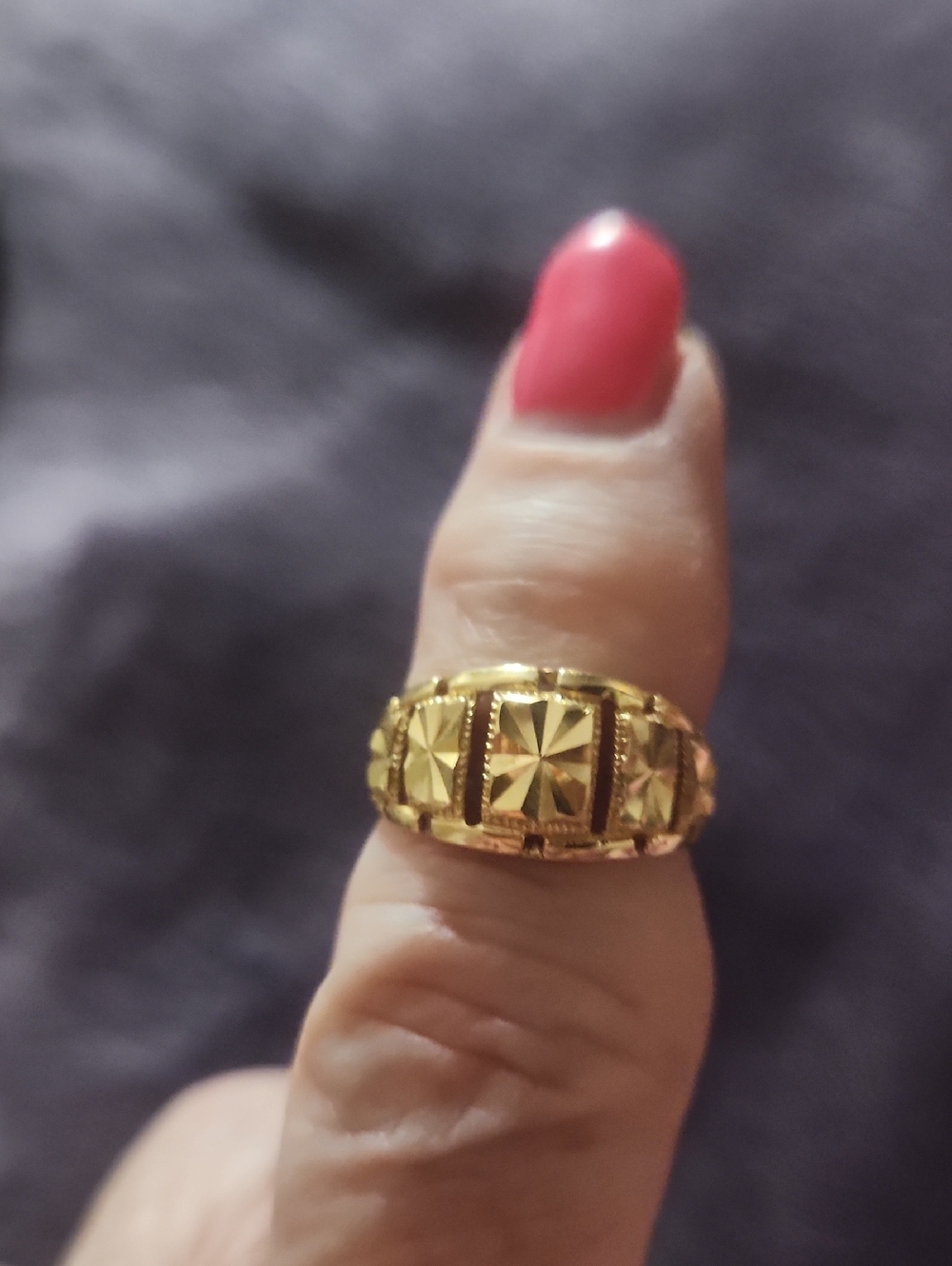 Vintage-Inspired Textured Gold Ring - Gold 14kt Diamond Cut